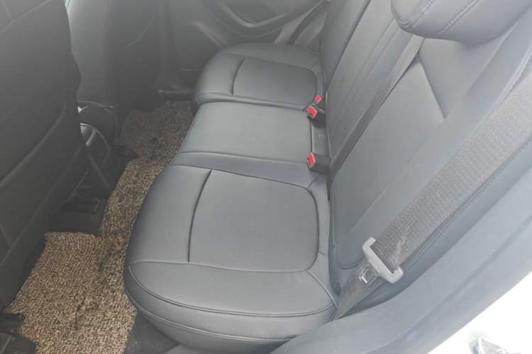 Used Buick Encore 2017 18T Automatic Two-Wheel Drive Urban Leading Model Left Rear Seat
