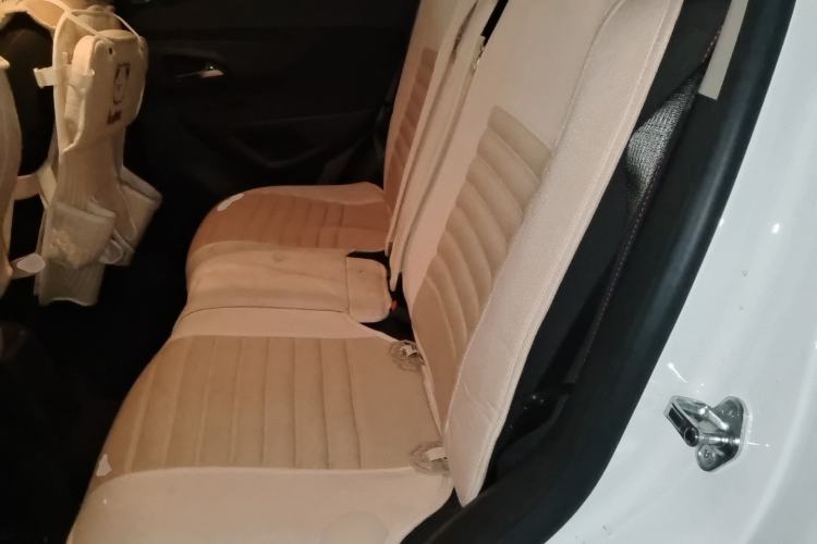 Used Buick Encore 2017 18T Automatic Two-Wheel Drive Urban Leading Model Left Rear Seat
