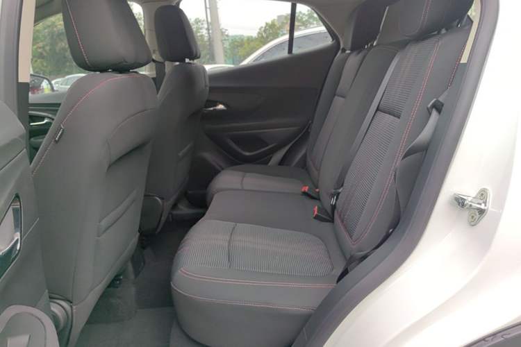 Used Buick Encore 2017 18T Automatic Two-Wheel Drive Urban Leading Model Left Rear Seat