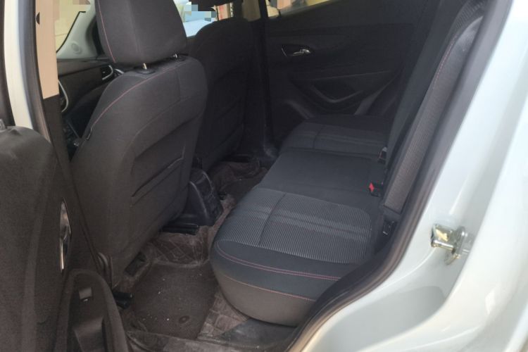 Used Buick Encore 2017 18T Automatic Two-Wheel Drive Urban Fashion Model Left Rear Seat