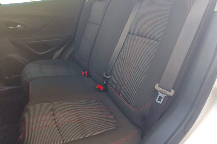 Used Buick Encore 2017 18T Automatic Two-Wheel Drive Urban Leading Model Left Rear Seat