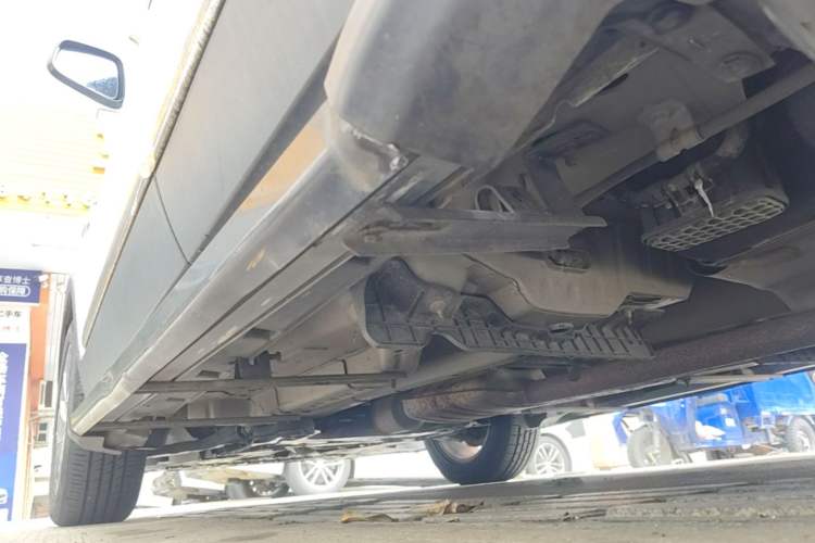 Used Buick Encore 2017 18T Automatic Two-Wheel Drive Urban Leading Model Left Side Sill