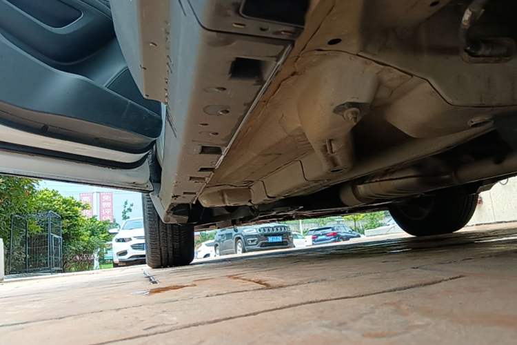 Used Buick Encore 2017 18T Automatic Two-Wheel Drive Urban Leading Model Left Side Sill