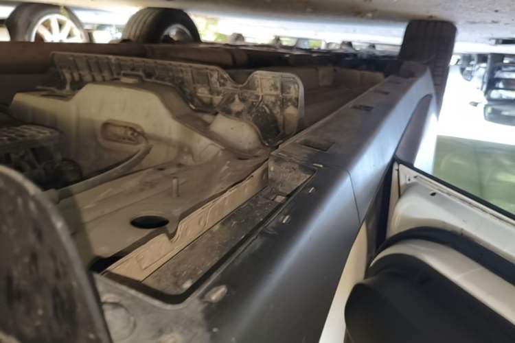 Used Buick Encore 2017 18T Automatic Two-Wheel Drive Urban Leading Model Left Side Sill