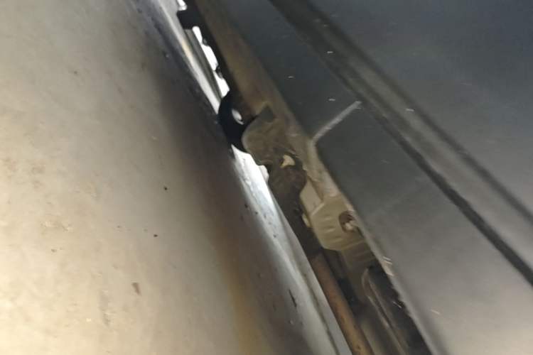 Used Buick Encore 2017 18T Automatic Two-Wheel Drive Urban Leading Model Left Side Sill