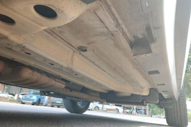 Used Buick Encore 2017 18T Automatic Two-Wheel Drive Urban Leading Model Left Side Sill