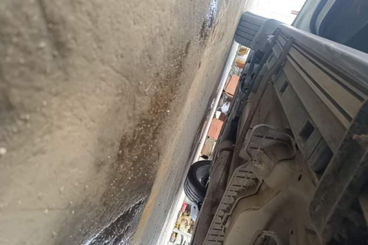 Used Buick Encore 2017 18T Automatic Two-Wheel Drive Urban Elite Model Left Side Sill