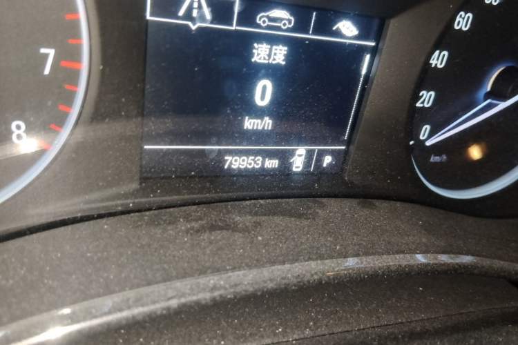 Used Buick Encore 2017 18T Automatic Two-Wheel Drive Urban Leading Model Odometer Close Up