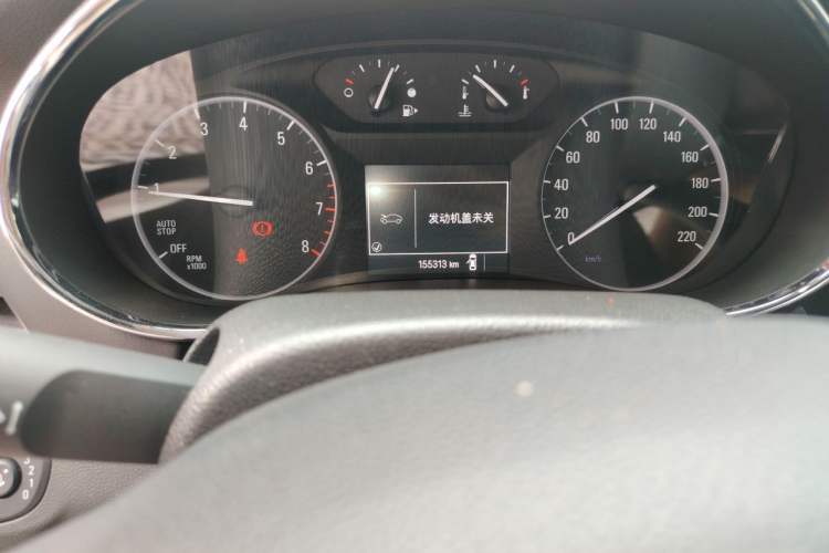Used Buick Encore 2017 18T Manual Two-Wheel Drive Urban Advanced Version Odometer Close Up