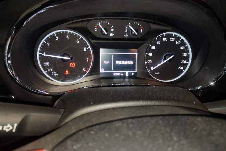 Used Buick Encore 2017 18T Automatic Two-Wheel Drive Urban Fashion Model Odometer Close Up
