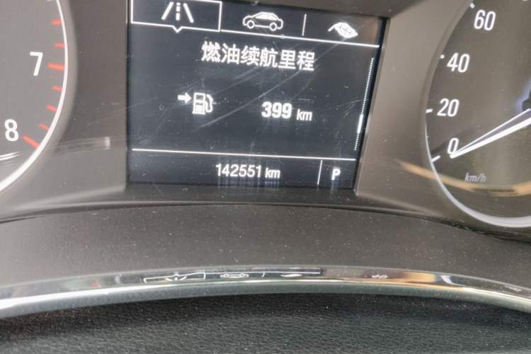Used Buick Encore 2017 18T Automatic Two-Wheel Drive Urban Leading Model Odometer Close Up