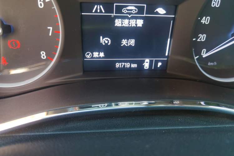 Used Buick Encore 2017 18T Automatic Two-Wheel Drive Urban Leading Model Odometer Close Up