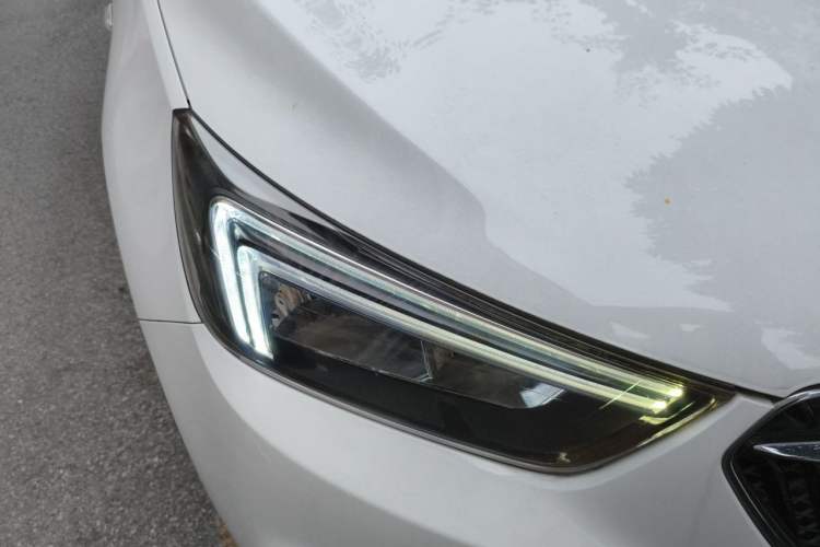 Used Buick Encore 2017 18T Automatic Two-Wheel Drive Urban Leading Model Right Front Headlight