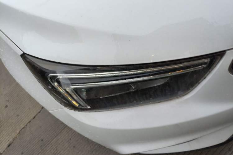 Used Buick Encore 2017 18T Automatic Two-Wheel Drive Urban Leading Model Right Front Headlight