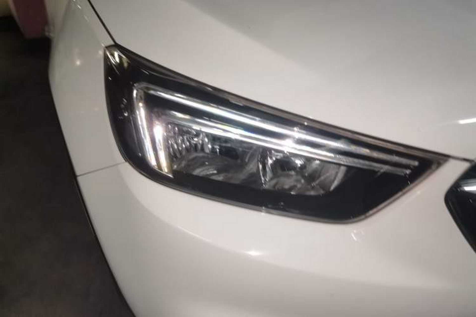 Used Buick Encore 2017 18T Automatic Two-Wheel Drive Urban Fashion Model Right Front Headlight