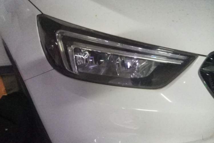 Used Buick Encore 2017 18T Automatic Two-Wheel Drive Urban Leading Model Right Front Headlight