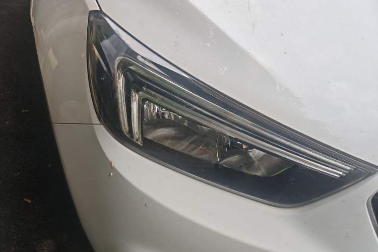 Used Buick Encore 2017 18T Automatic Two-Wheel Drive Urban Leading Model Right Front Headlight