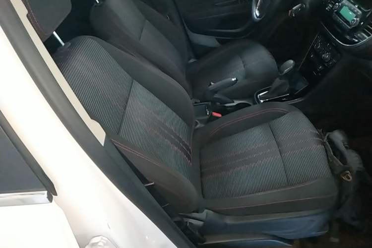Used Buick Encore 2017 18T Automatic Two-Wheel Drive Urban Leading Model Right Front Seat