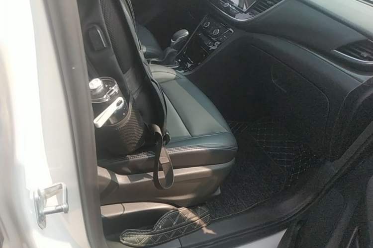 Used Buick Encore 2017 18T Automatic Two-Wheel Drive Urban Leading Model Right Front Seat