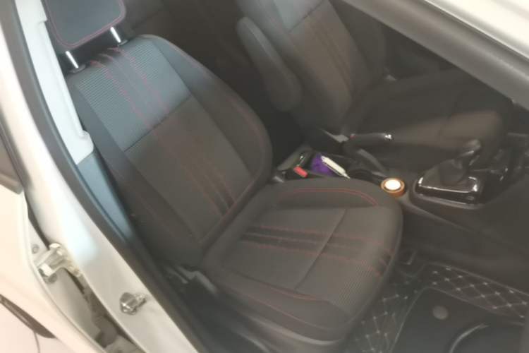 Used Buick Encore 2017 18T Automatic Two-Wheel Drive Urban Leading Model Right Front Seat