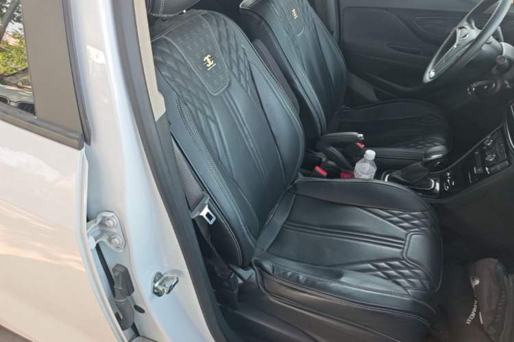 Used Buick Encore 2017 18T Automatic Two-Wheel Drive Urban Leading Model Right Front Seat
