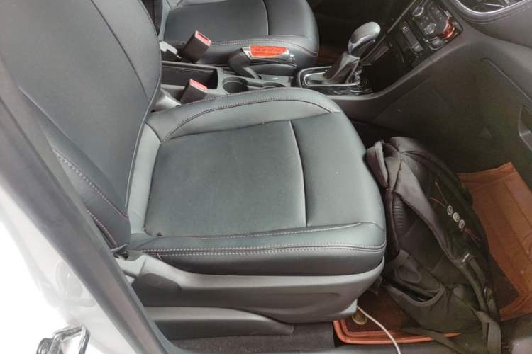 Used Buick Encore 2017 18T Automatic Two-Wheel Drive Urban Leading Model Right Front Seat