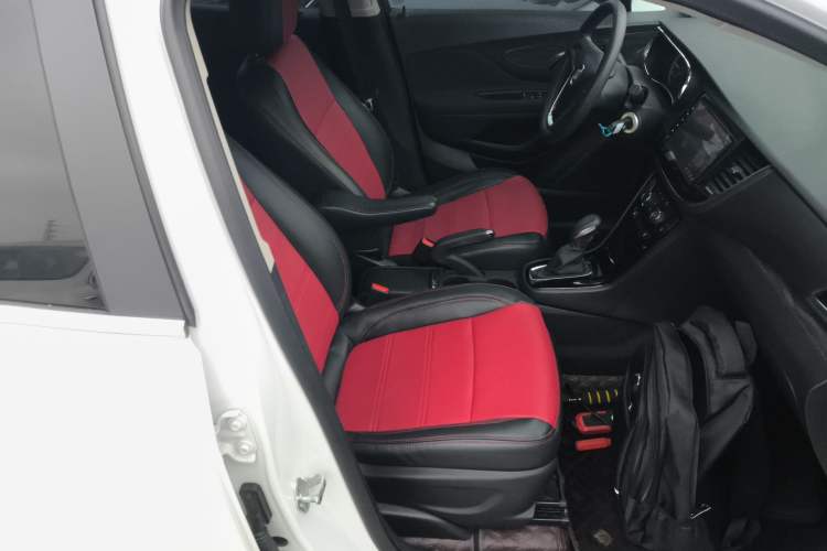 Used Buick Encore 2017 18T Automatic Two-Wheel Drive Urban Leading Model Right Front Seat