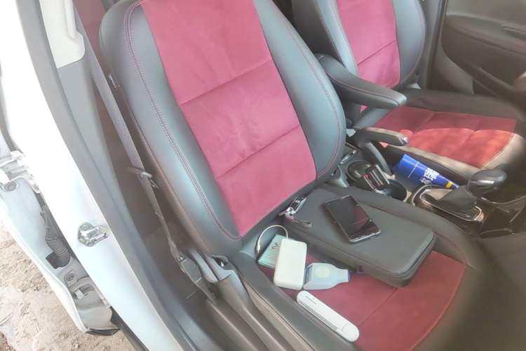 Used Buick Encore 2017 18T Automatic Two-Wheel Drive Urban Elite Model Right Front Seat