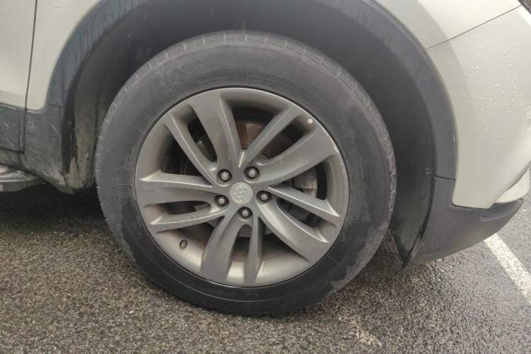 Used Buick Encore 2017 18T Automatic Two-Wheel Drive Urban Leading Model Right Front Wheel Hub