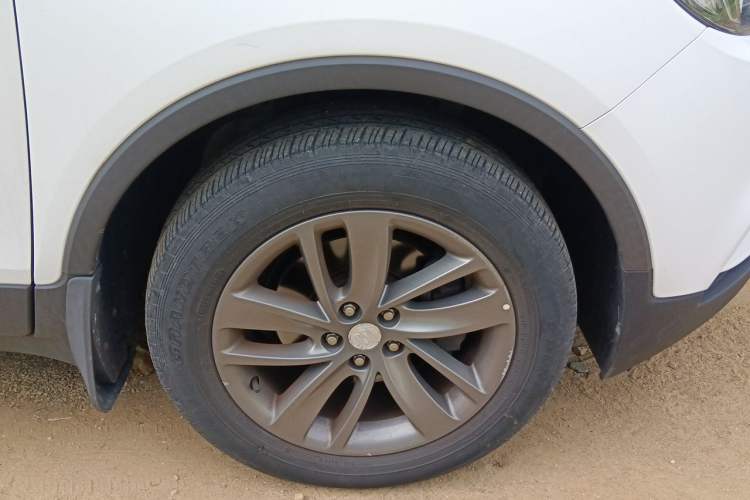 Used Buick Encore 2017 18T Automatic Two-Wheel Drive Urban Leading Model Right Front Wheel Hub