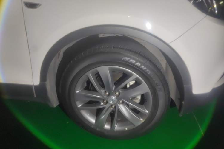 Used Buick Encore 2017 18T Automatic Two-Wheel Drive Urban Leading Model Right Front Wheel Hub
