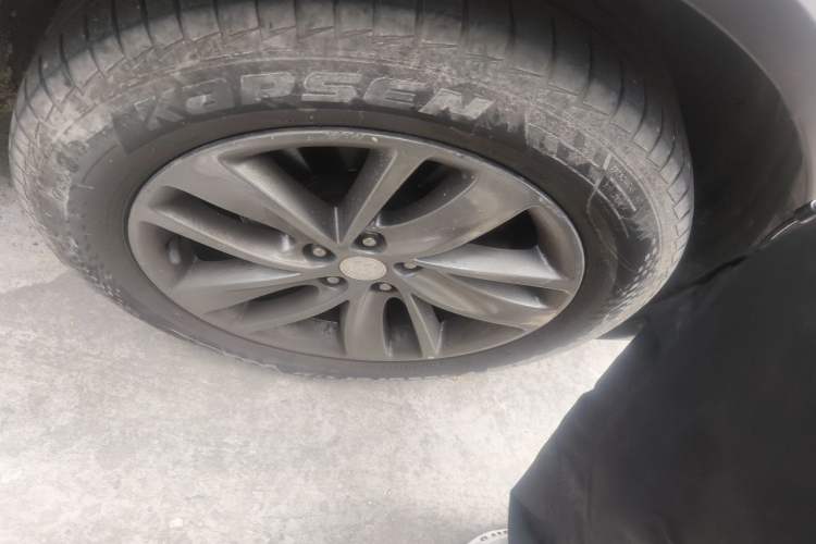 Used Buick Encore 2017 18T Automatic Two-Wheel Drive Urban Leading Model Right Front Wheel Hub