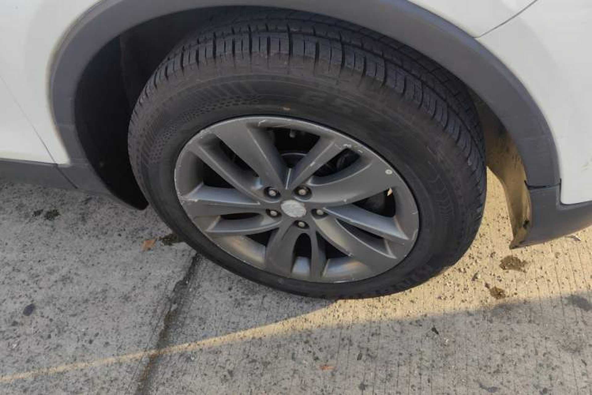 Used Buick Encore 2017 18T Automatic Two-Wheel Drive Urban Leading Model Right Front Wheel Hub