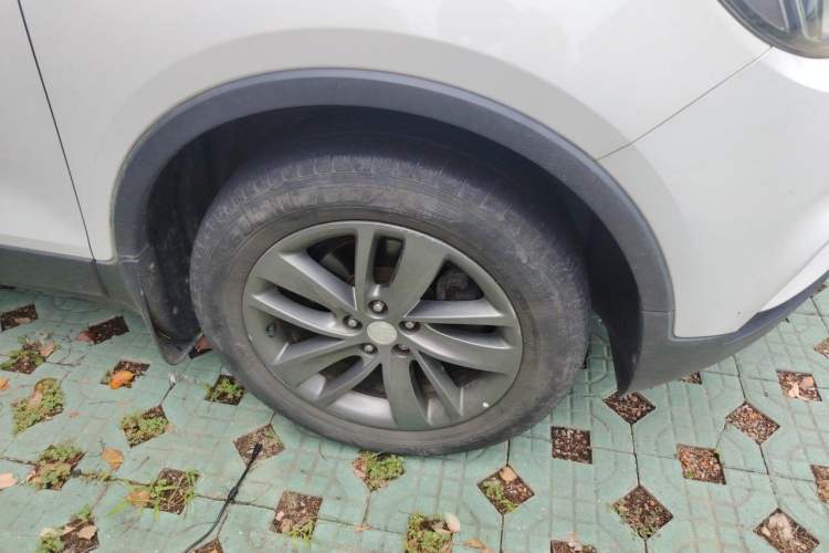 Used Buick Encore 2017 18T Manual Two-Wheel Drive Urban Advanced Version Right Front Wheel Hub