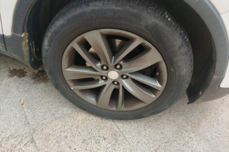 Used Buick Encore 2017 18T Automatic Two-Wheel Drive Urban Leading Model Right Front Wheel Hub