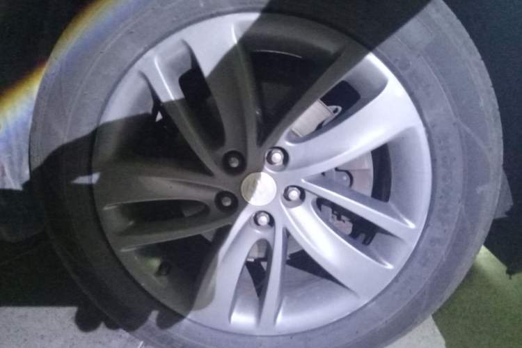 Used Buick Encore 2017 18T Automatic Two-Wheel Drive Urban Leading Model Right Front Wheel Hub
