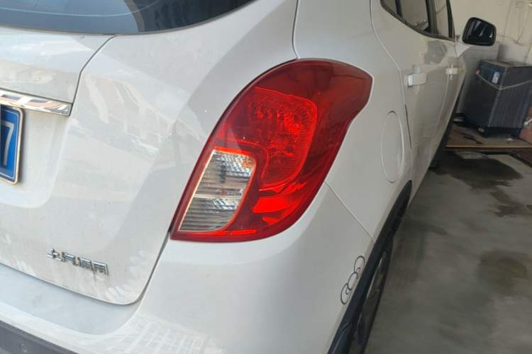 Used Buick Encore 2017 18T Automatic Two-Wheel Drive Urban Leading Model Right Rear Taillight