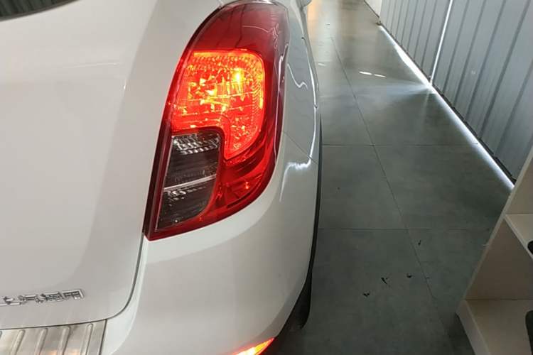 Used Buick Encore 2017 18T Automatic Two-Wheel Drive Urban Leading Model Right Rear Taillight