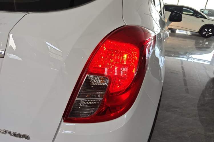 Used Buick Encore 2017 18T Automatic Two-Wheel Drive Urban Leading Model Right Rear Taillight