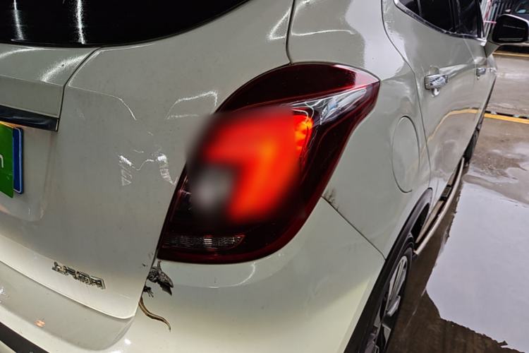 Used Buick Encore 2017 18T Automatic Two-Wheel Drive Urban Elite Model Right Rear Taillight