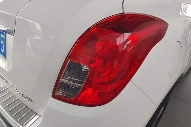 Used Buick Encore 2017 18T Automatic Two-Wheel Drive Urban Leading Model Right Rear Taillight