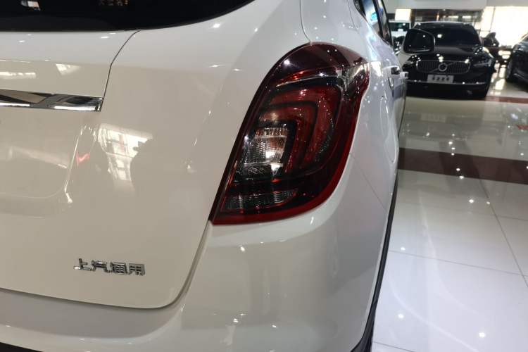 Used Buick Encore 2017 18T Automatic Two-Wheel Drive Urban Elite Model Right Rear Taillight