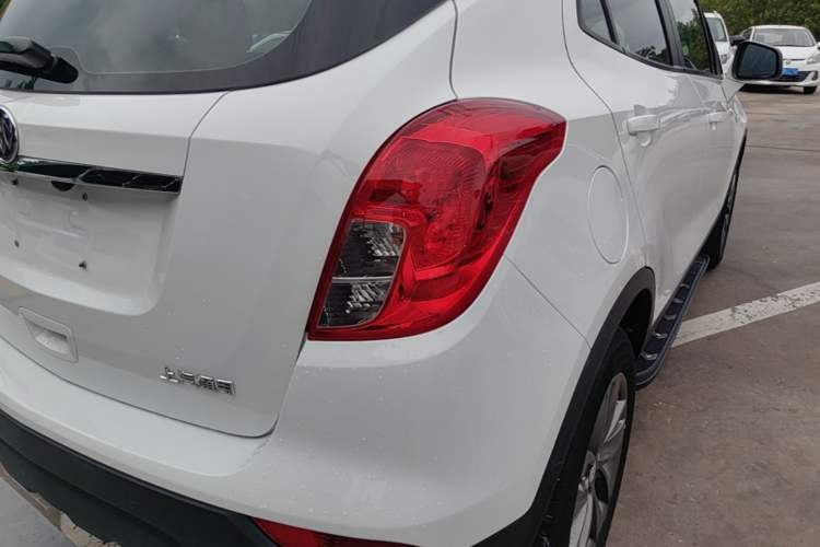 Used Buick Encore 2017 18T Automatic Two-Wheel Drive Urban Leading Model Right Rear Taillight