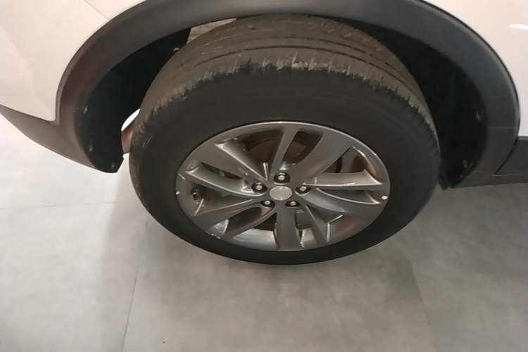 Used Buick Encore 2017 18T Automatic Two-Wheel Drive Urban Leading Model Right Rear Wheel Hub