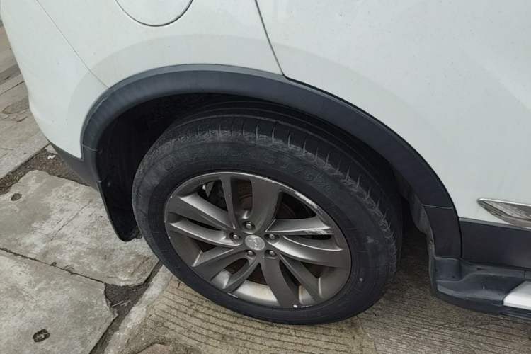 Used Buick Encore 2017 18T Automatic Two-Wheel Drive Urban Leading Model Right Rear Wheel Hub