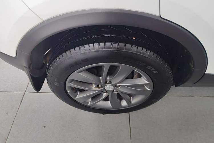 Used Buick Encore 2017 18T Automatic Two-Wheel Drive Urban Leading Model Right Rear Wheel Hub