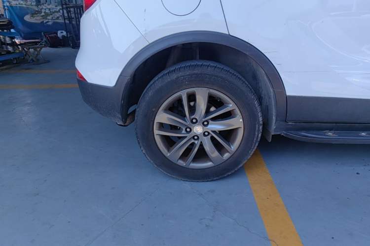 Used Buick Encore 2017 18T Automatic Two-Wheel Drive Urban Leading Model Right Rear Wheel Hub