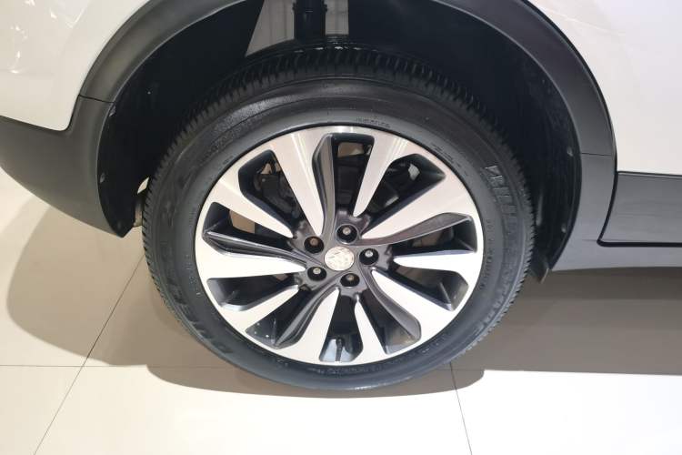 Used Buick Encore 2017 18T Automatic Two-Wheel Drive Urban Elite Model Right Rear Wheel Hub