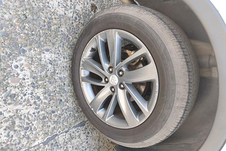 Used Buick Encore 2017 18T Automatic Two-Wheel Drive Urban Leading Model Right Rear Wheel Hub