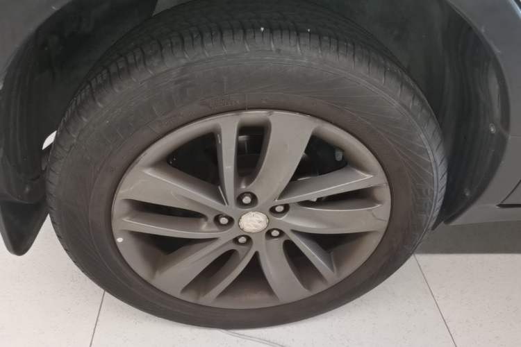 Used Buick Encore 2017 18T Automatic Two-Wheel Drive Urban Leading Model Right Rear Wheel Hub